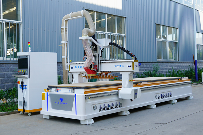 双工位直排自动换刀