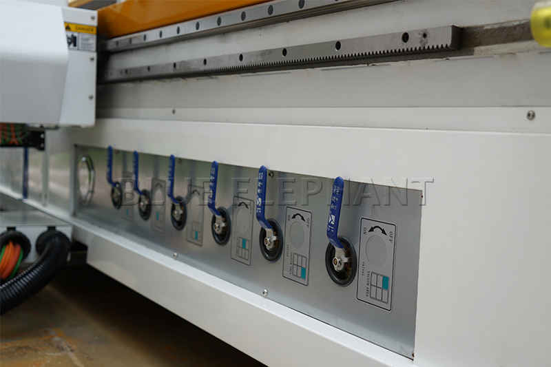 带排钻包开料机