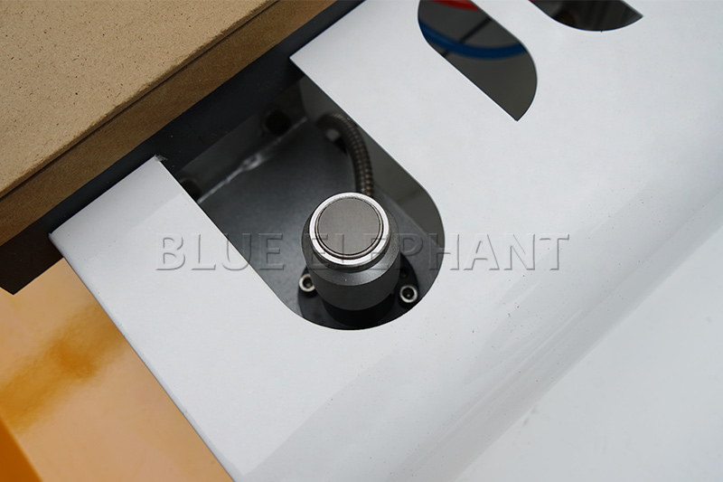 带排钻包开料机